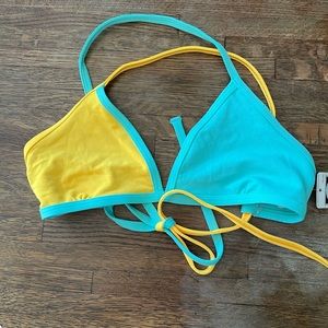 Jolyn Contrast Triangle Top